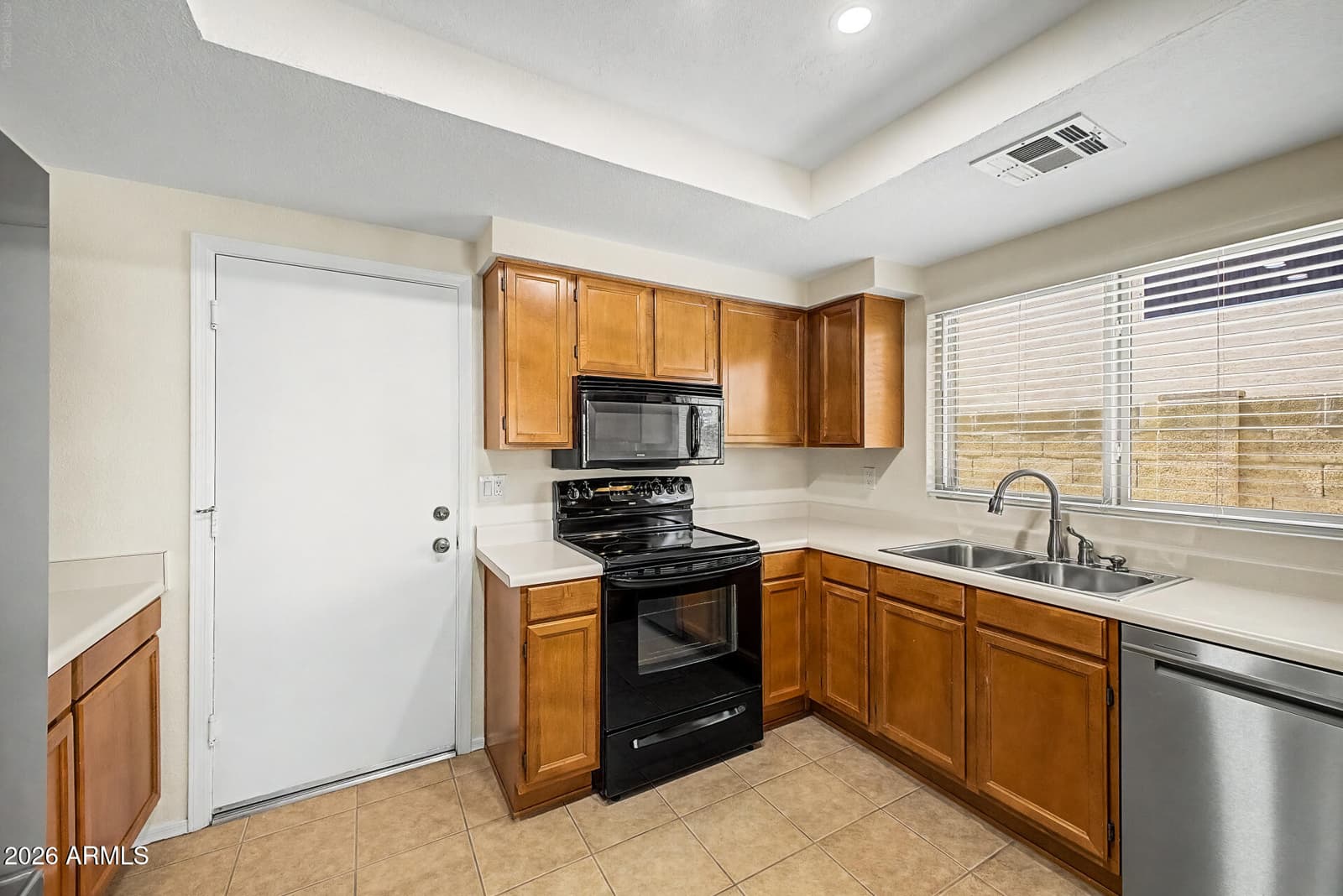 2394 W Park Avenue, Chandler, AZ 85224 — photo 13 of 39