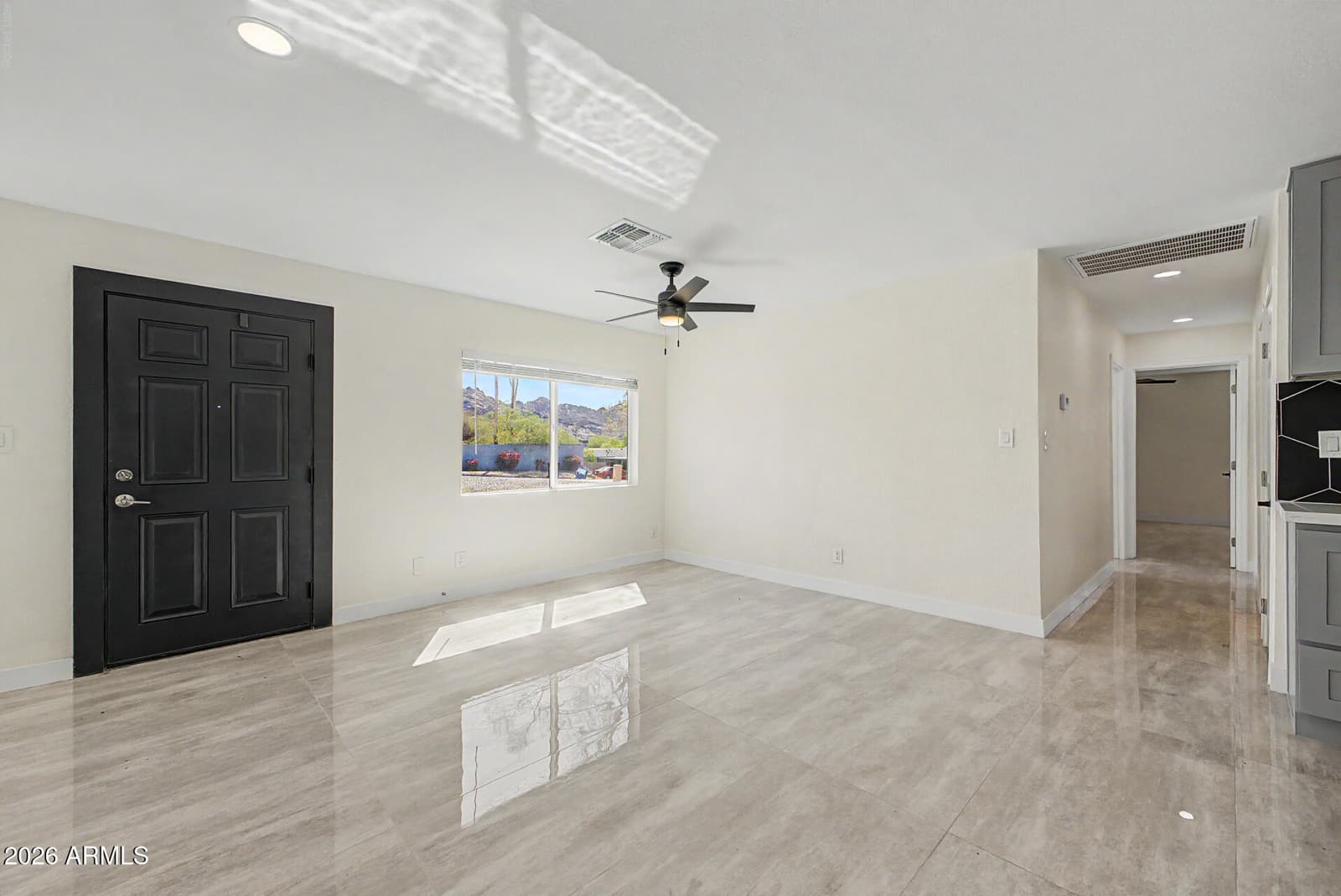 10846 N 12th Street, Phoenix, AZ 85020 — photo 6 of 42