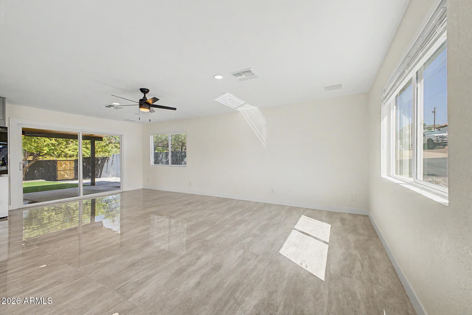 10846 N 12th Street, Phoenix, AZ 85020 — photo 10 of 42