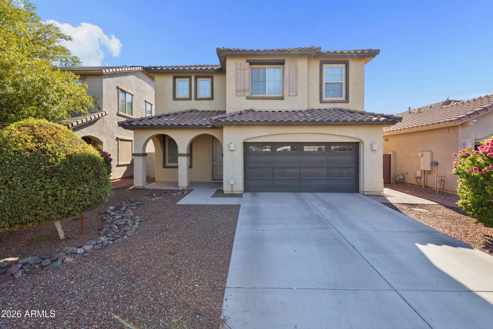 5515 S Joshua Tree Lane, Gilbert, AZ 85298 — photo 1 of 53
