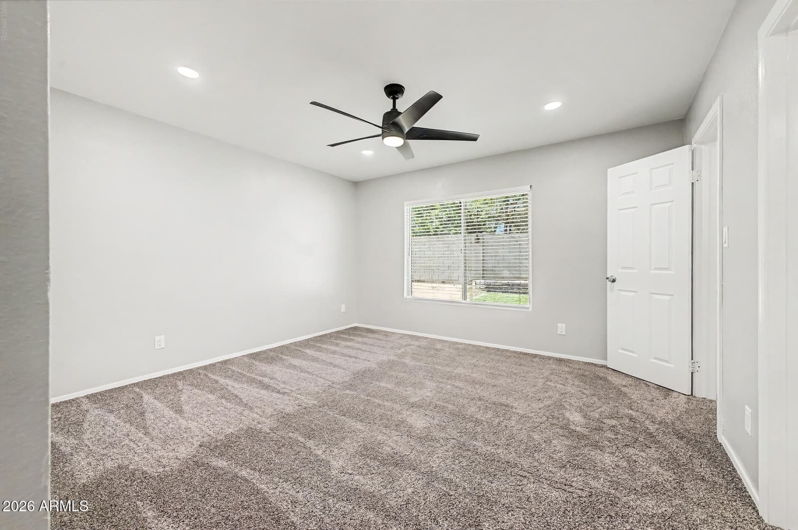 3118 W Woodridge Drive, Phoenix, AZ 85053 — photo 13 of 35