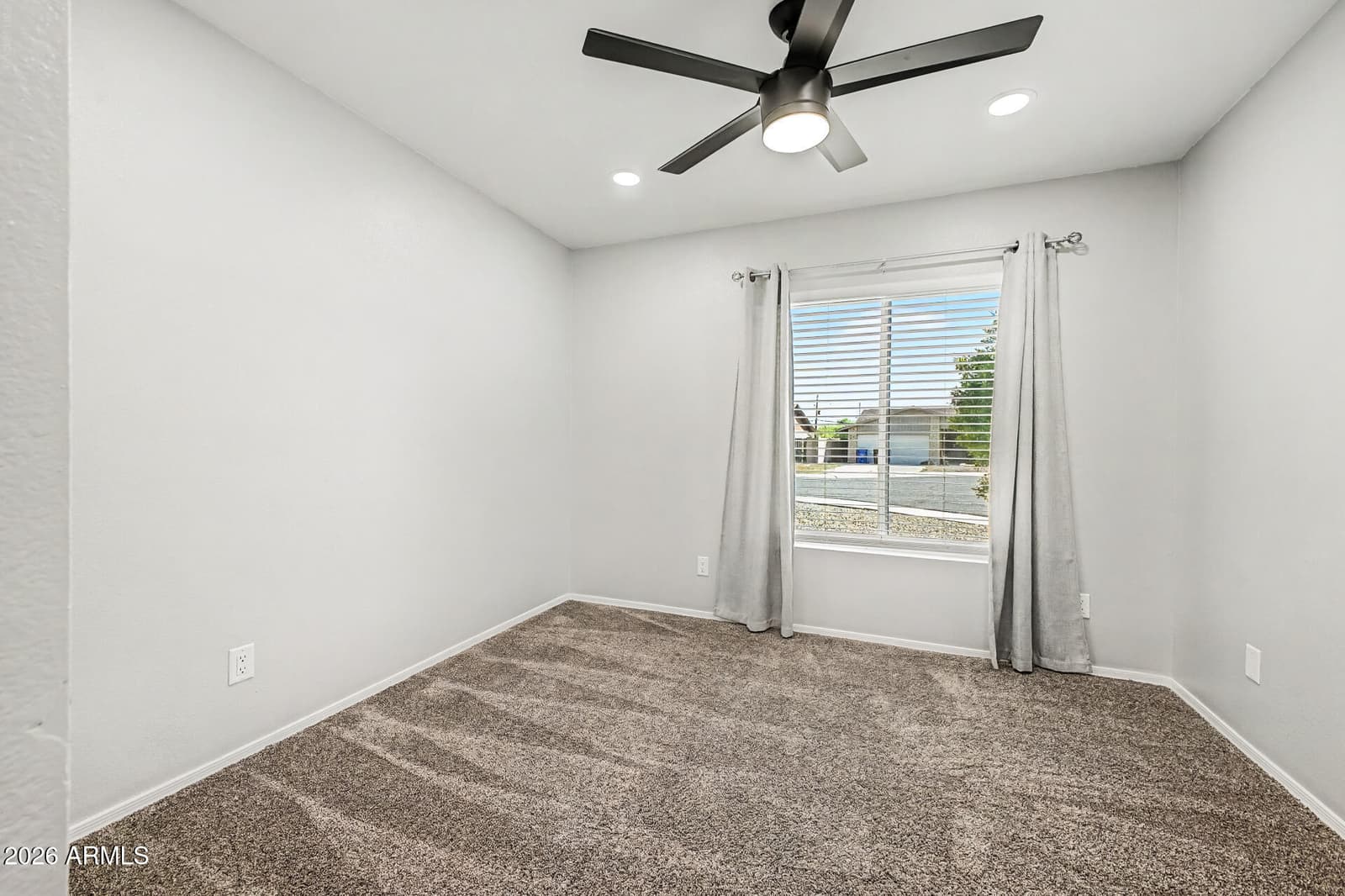 3118 W Woodridge Drive, Phoenix, AZ 85053 — photo 18 of 35