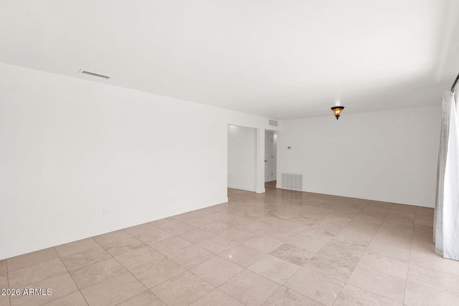 6745 N 12th Way, Phoenix, AZ 85014 — photo 7 of 44