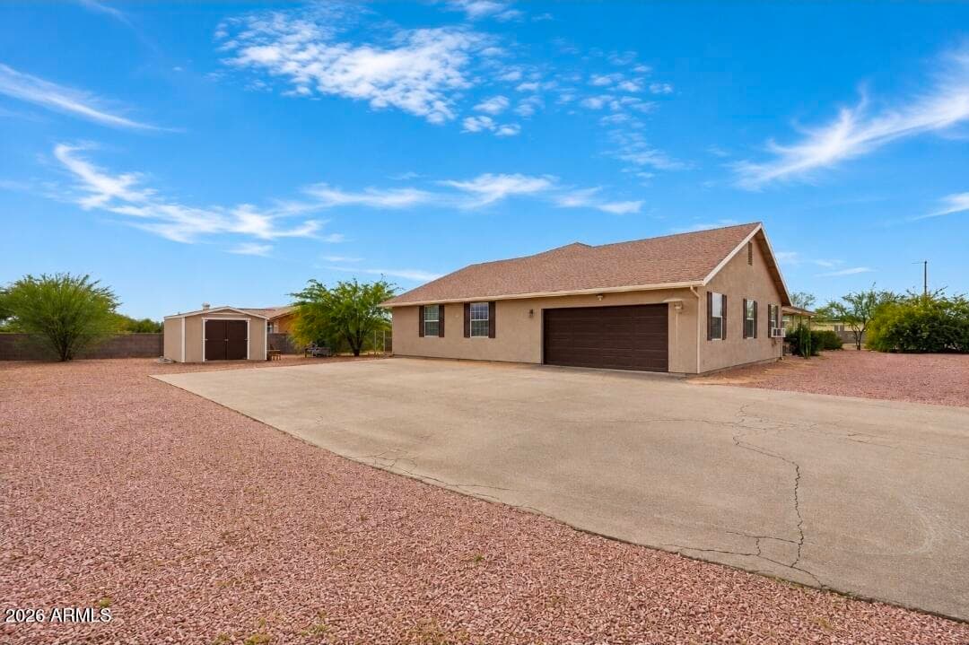 20305 W Peakview Road, Wittmann, AZ 85361 — photo 2 of 24