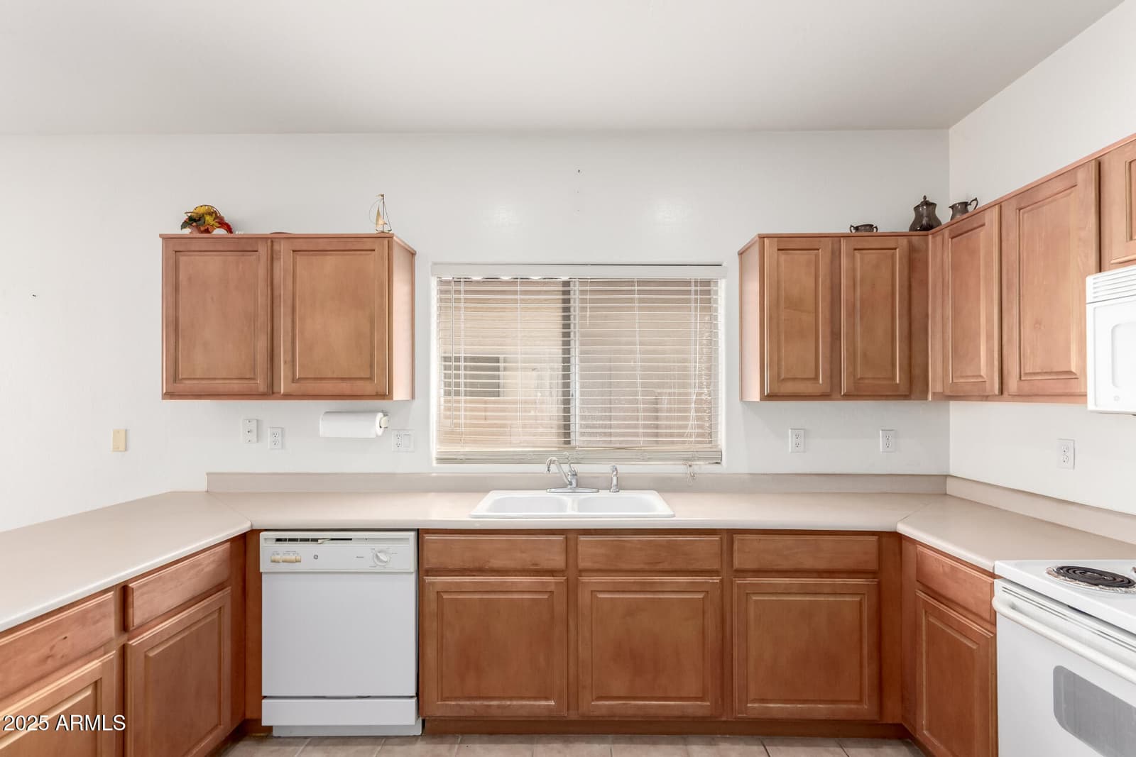 44922 W Alamendras Street, Maricopa, AZ 85139 — photo 10 of 29