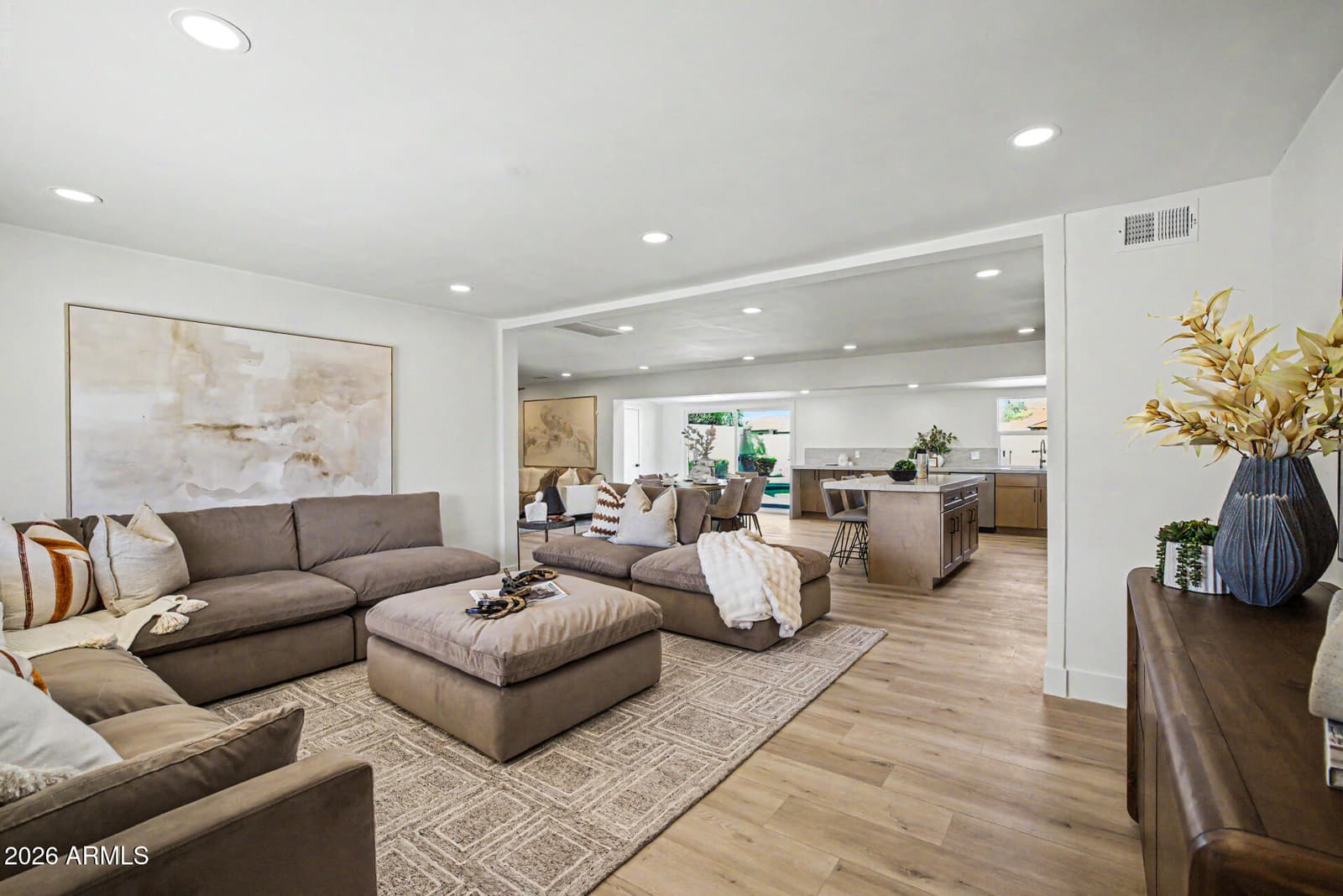 6814 E Belleview Street, Scottsdale, AZ 85257 — photo 8 of 48