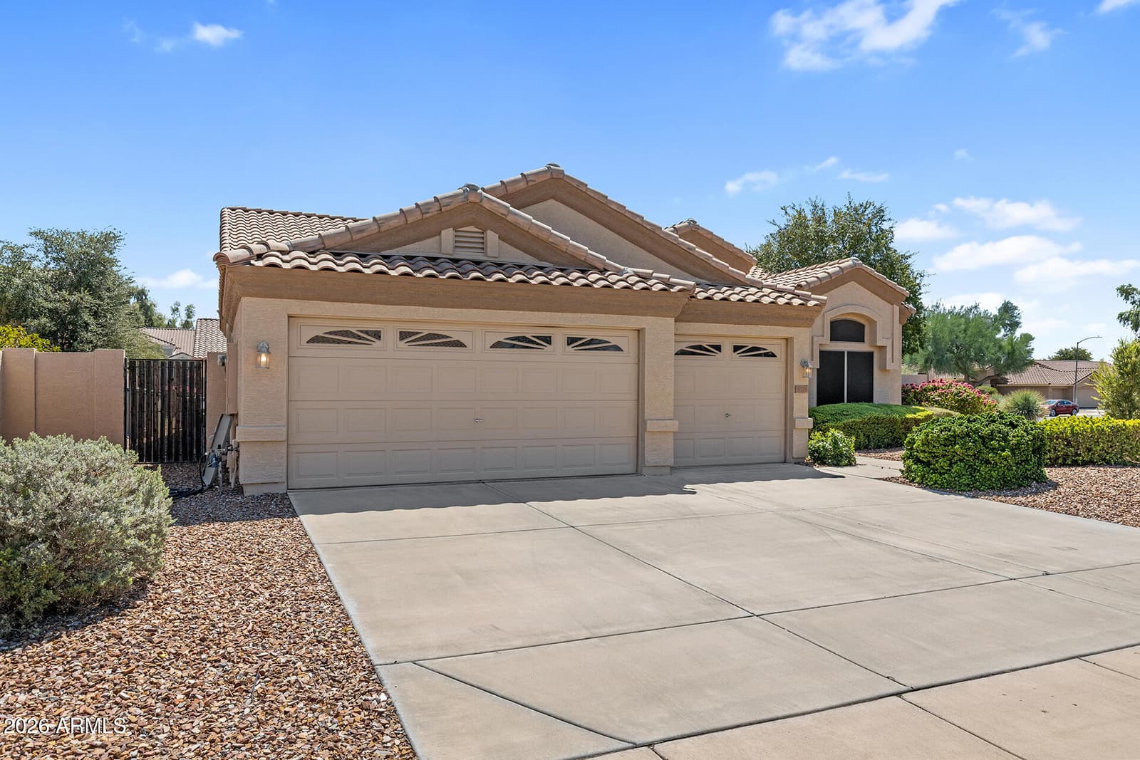 5321 W Angela Drive, Glendale, AZ 85308 — photo 5 of 39