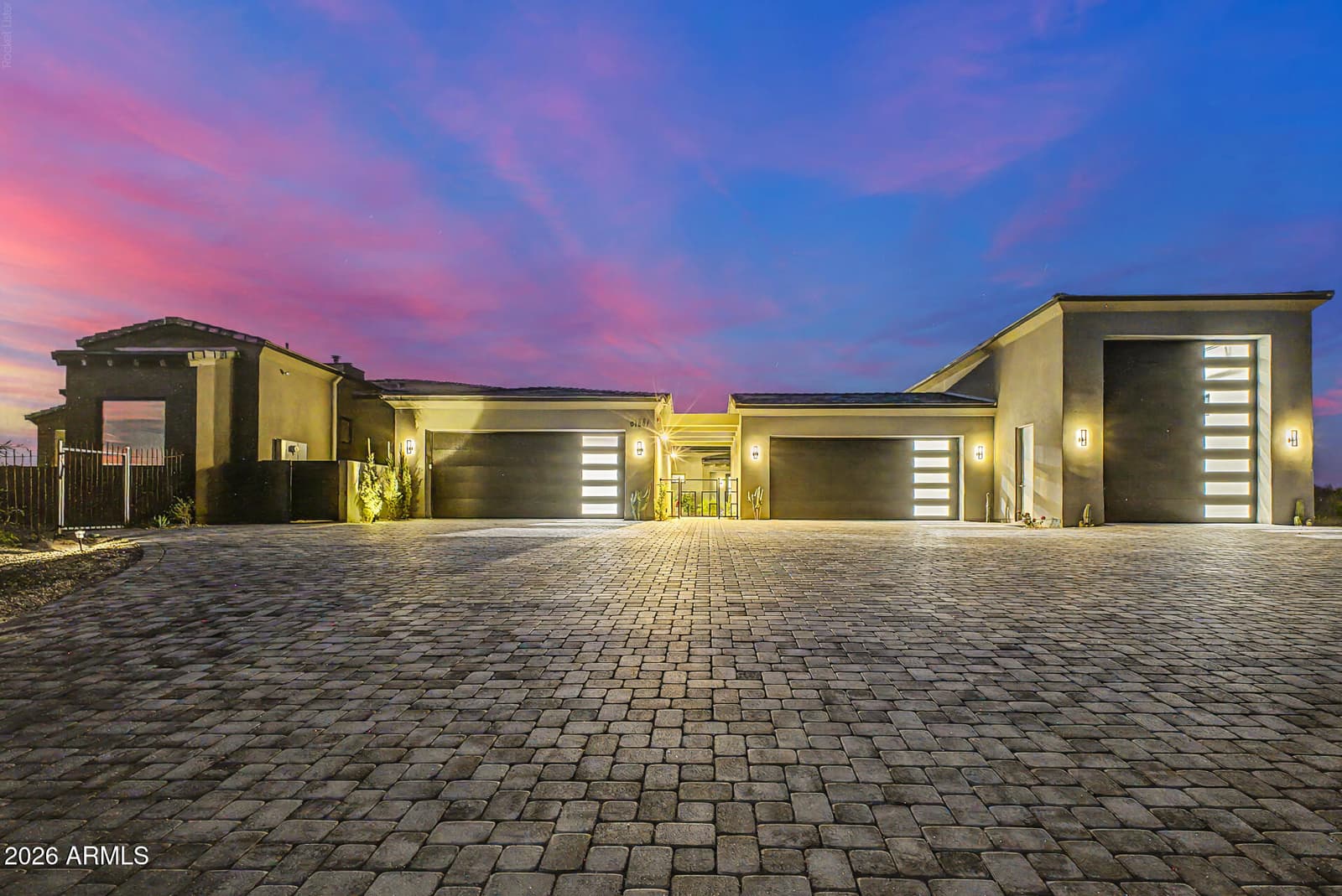 31601 N Black Cross Road, Scottsdale, AZ 85266 — photo 1 of 80