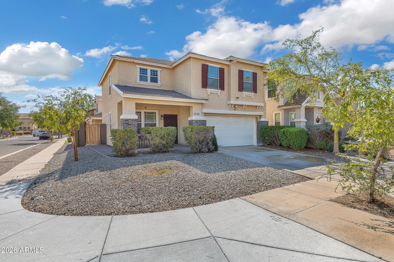 7225 S 40th Avenue, Phoenix, AZ 85041 — photo 1 of 21