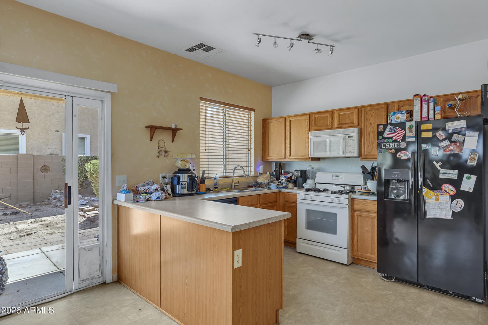 7225 S 40th Avenue, Phoenix, AZ 85041 — photo 8 of 21