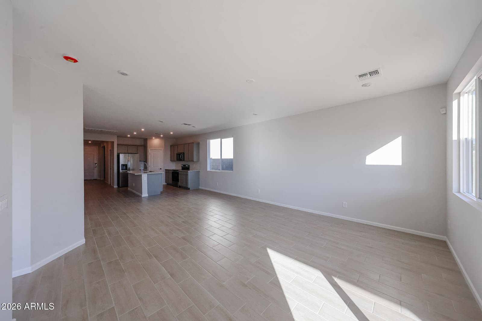 18276 W Sand Hills Drive, Surprise, AZ 85387 — photo 2 of 24