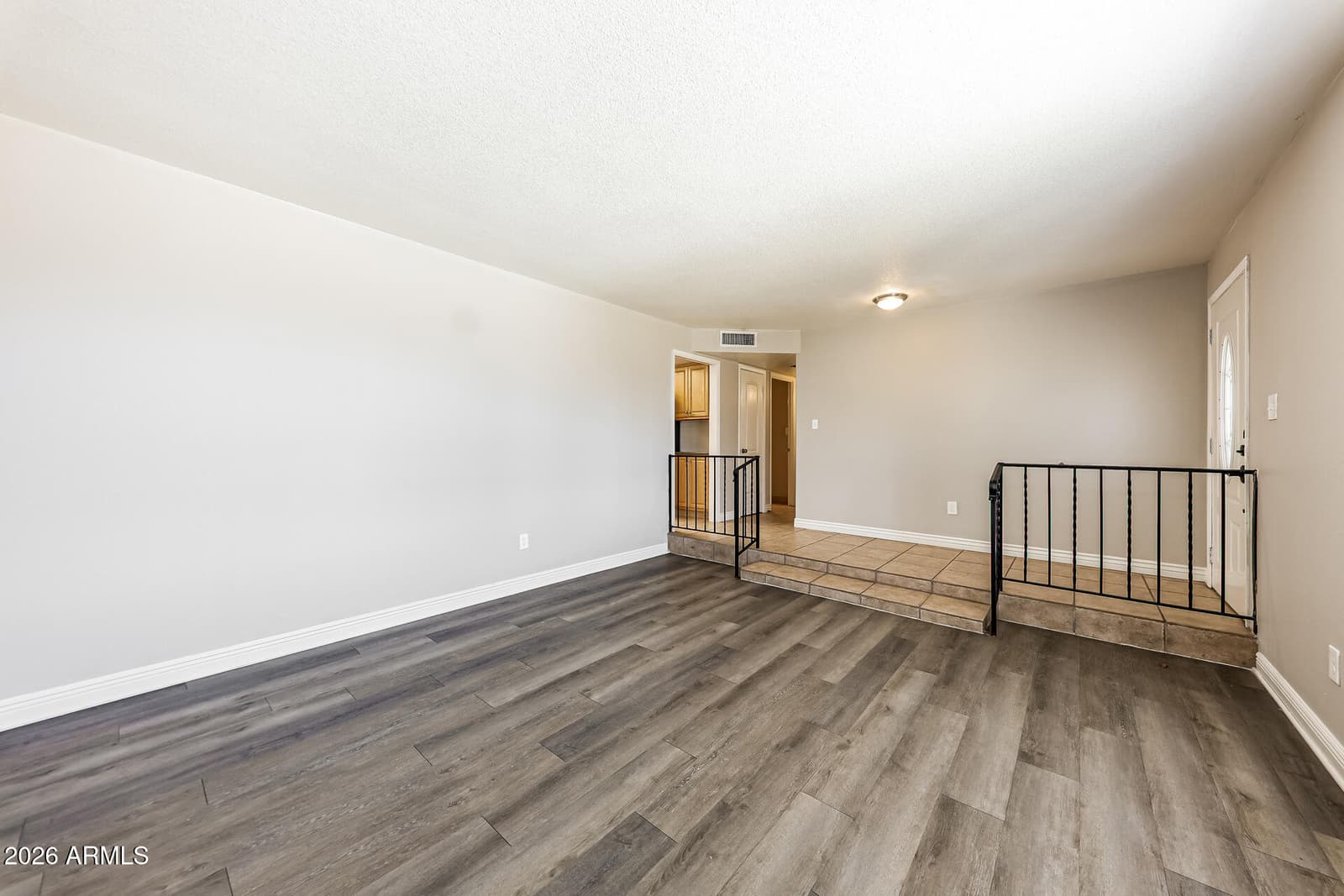 3510 W Eugie Avenue, Phoenix, AZ 85029 — photo 2 of 21