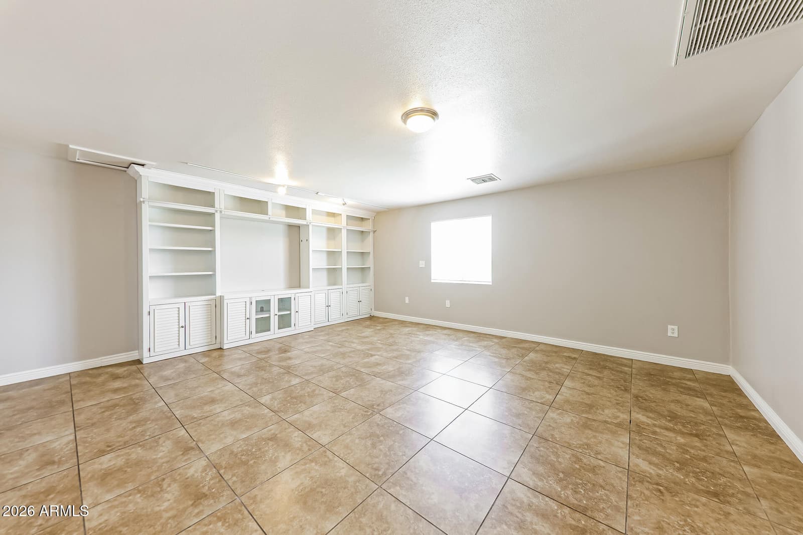 3510 W Eugie Avenue, Phoenix, AZ 85029 — photo 10 of 21
