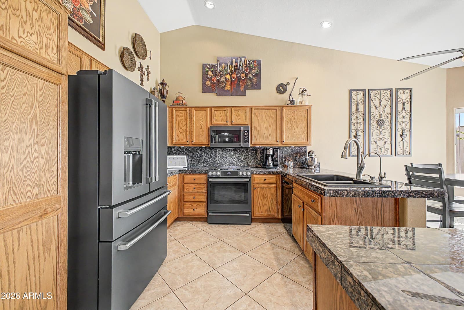 441 E Dartmouth Drive, Casa Grande, AZ 85122 — photo 15 of 40