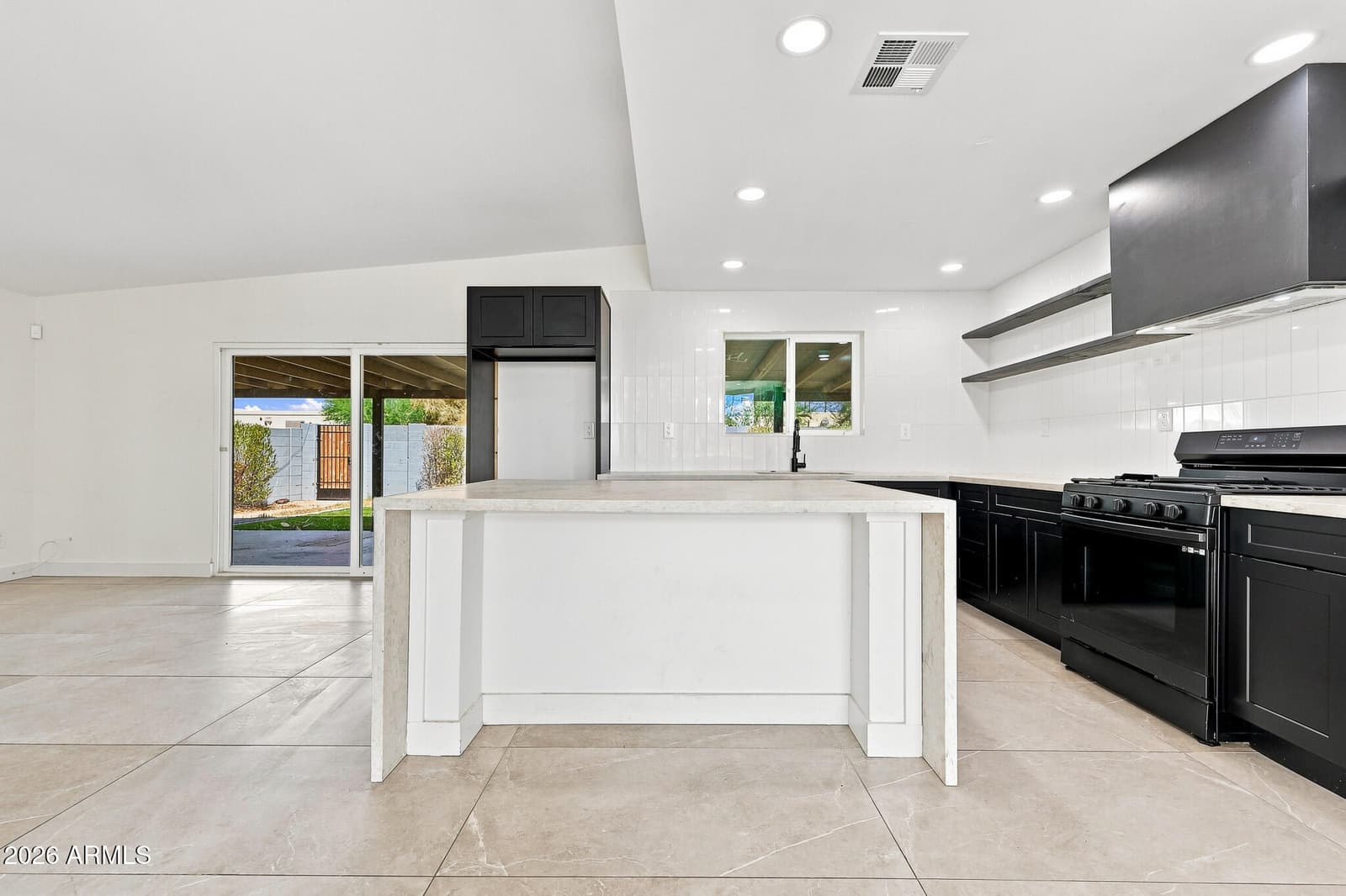1637 N Sunset Drive, Tempe, AZ 85288 — photo 9 of 37