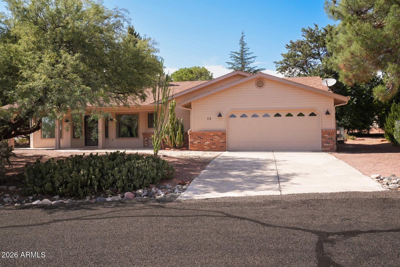 15 Chino Trail, Sedona, AZ 86351 — photo 1 of 46