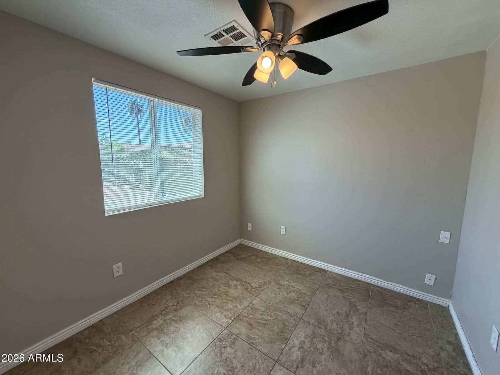 6301 W Earll Drive, Phoenix, AZ 85033 — photo 7 of 24