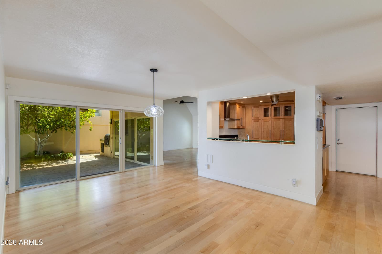 2522 E Oregon Avenue, Phoenix, AZ 85016 — photo 5 of 17