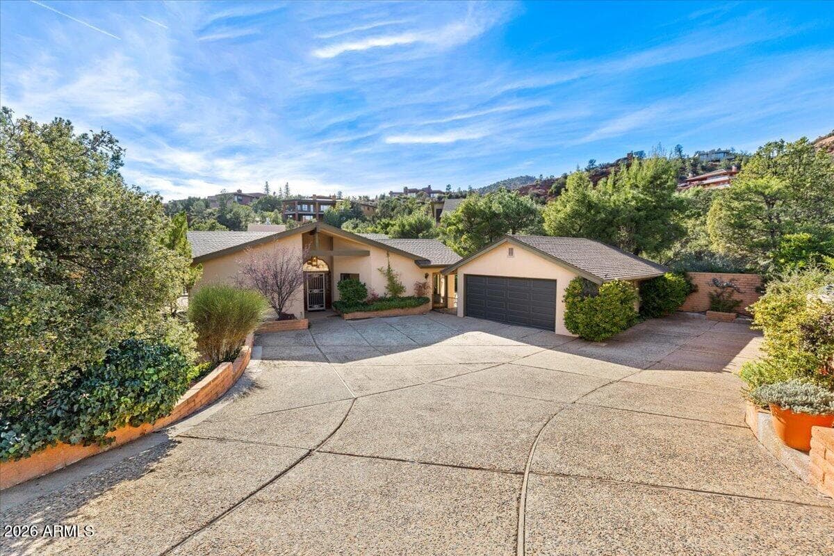 231 Palisades Drive N, Sedona, AZ 86336 — photo 24 of 41