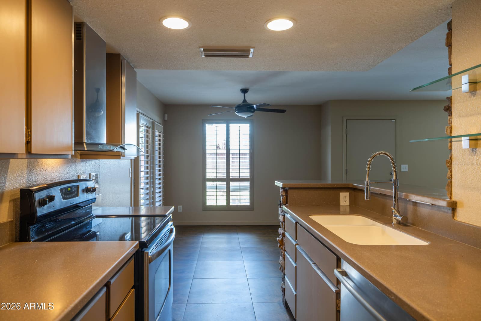 13210 N 3rd Way, Phoenix, AZ 85022 — photo 17 of 35
