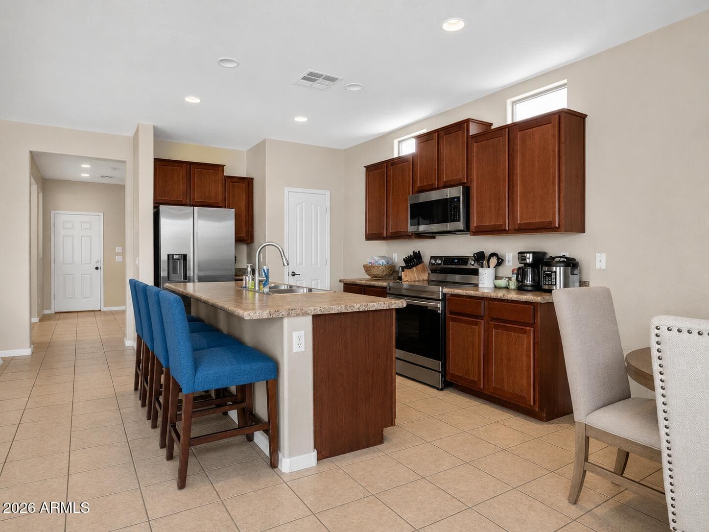 7132 N 73rd Drive, Glendale, AZ 85303 — photo 8 of 24