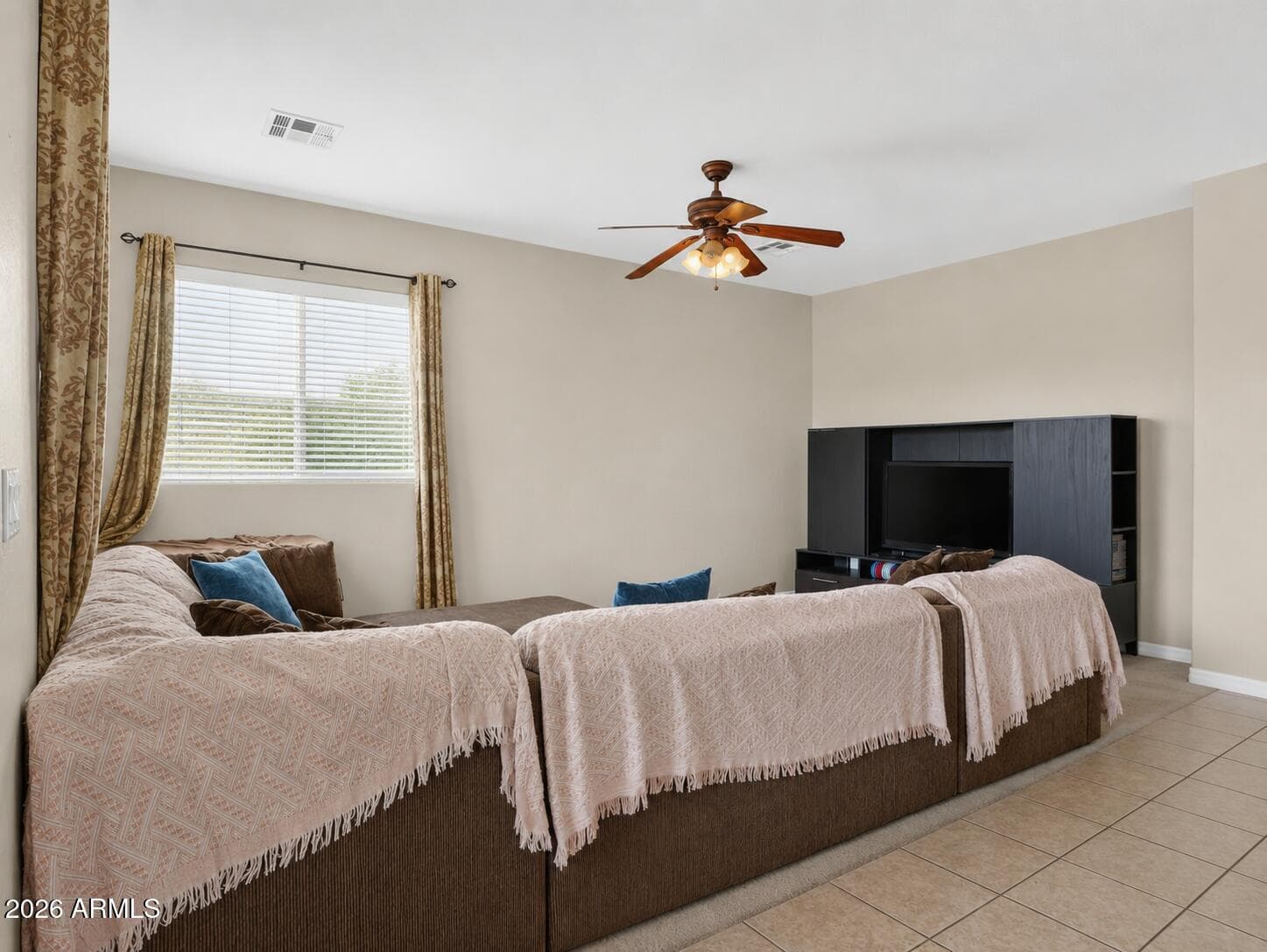 7132 N 73rd Drive, Glendale, AZ 85303 — photo 9 of 24
