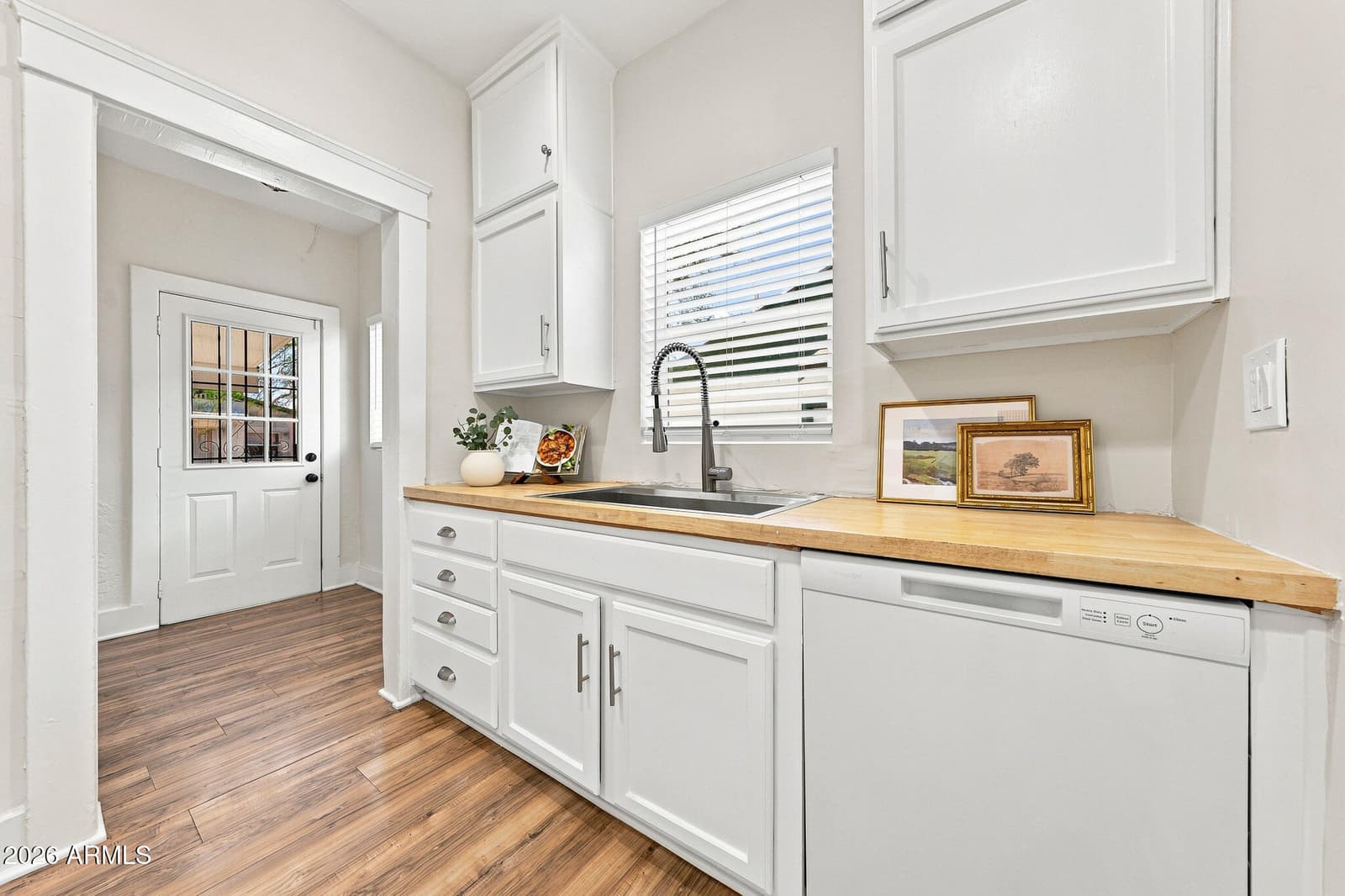 1005 E Moreland Street, Phoenix, AZ 85006 — photo 10 of 40