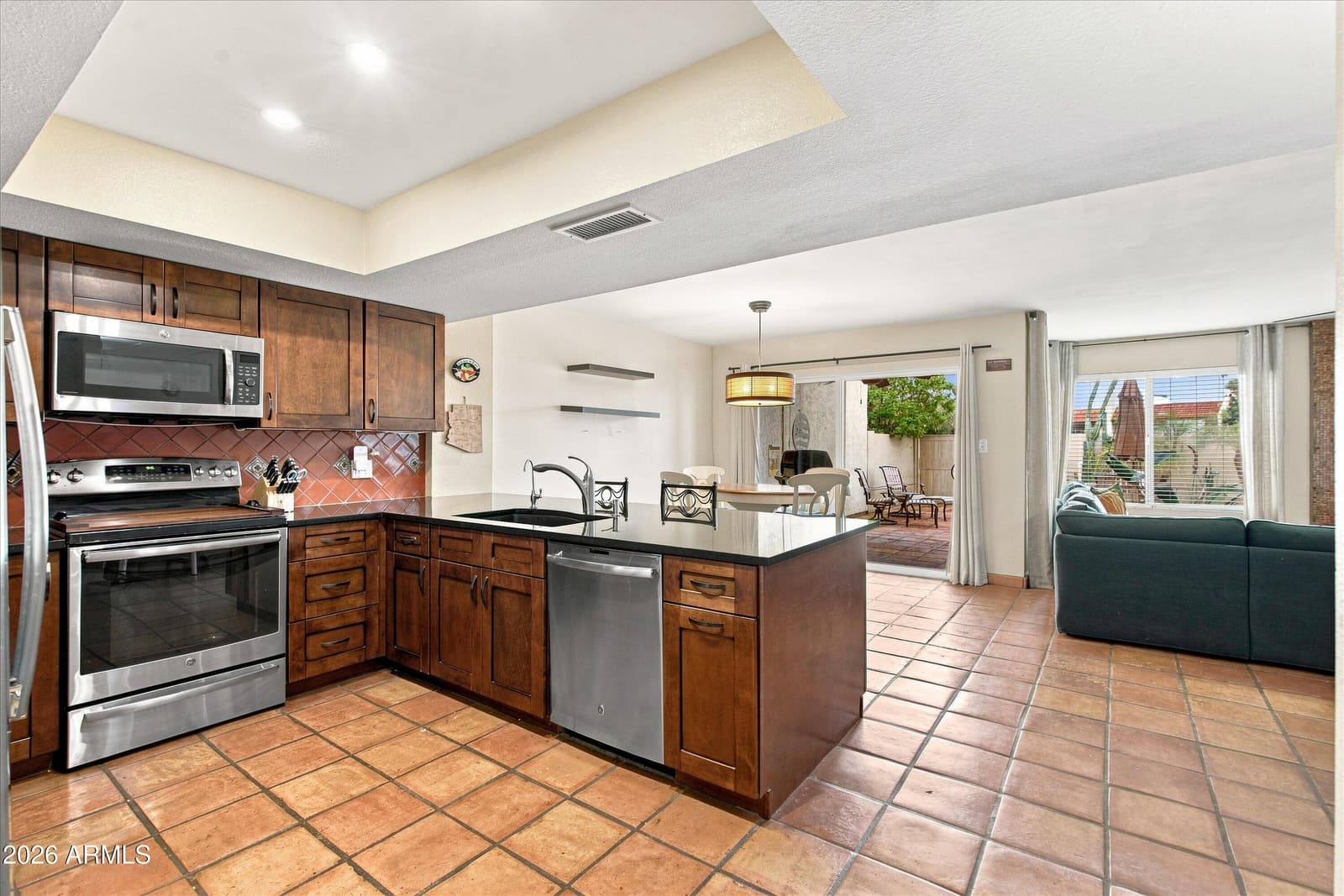 5210 E Saguaro Circle, Phoenix, AZ 85044 — photo 15 of 33