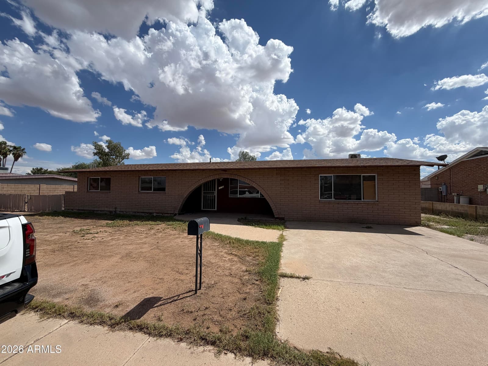 1133 E Sunset Drive, Casa Grande, AZ 85122 — photo 1 of 5