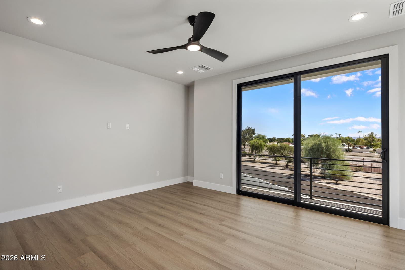 1307 E Orangewood Avenue, Phoenix, AZ 85020 — photo 29 of 38