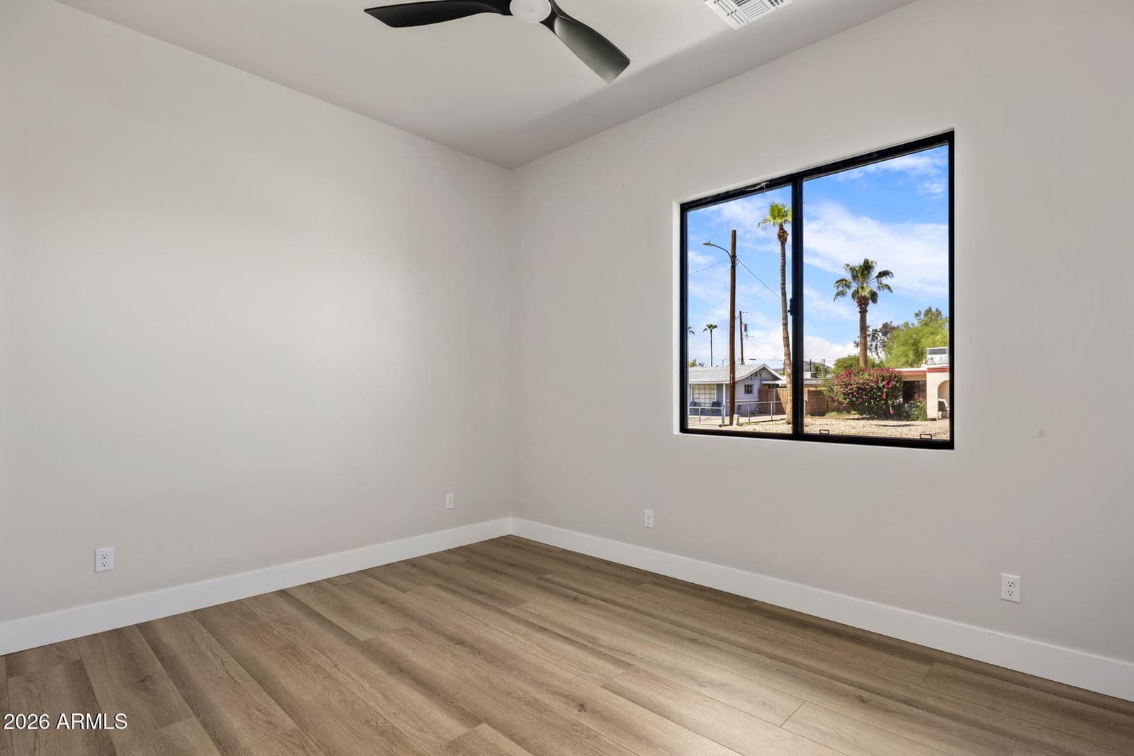 1307 E Orangewood Avenue, Phoenix, AZ 85020 — photo 35 of 38