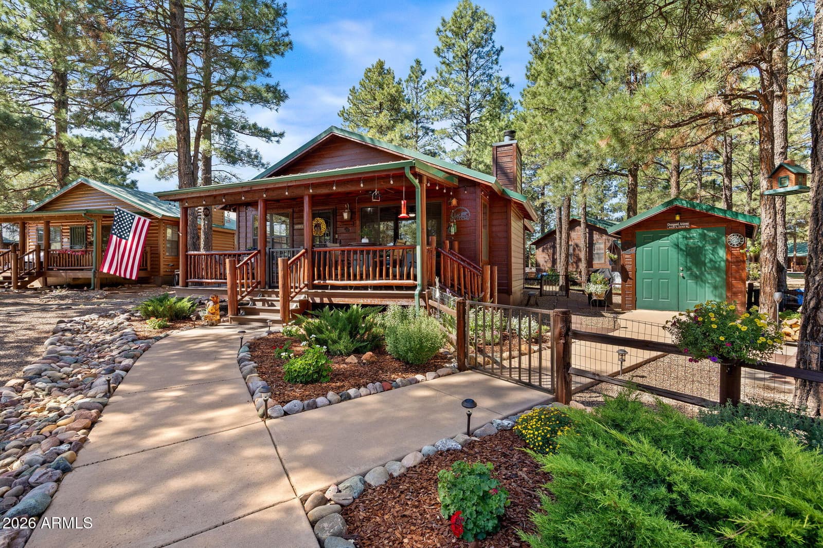 2701 Palomino Trail, Overgaard, AZ 85933 — photo 3 of 36