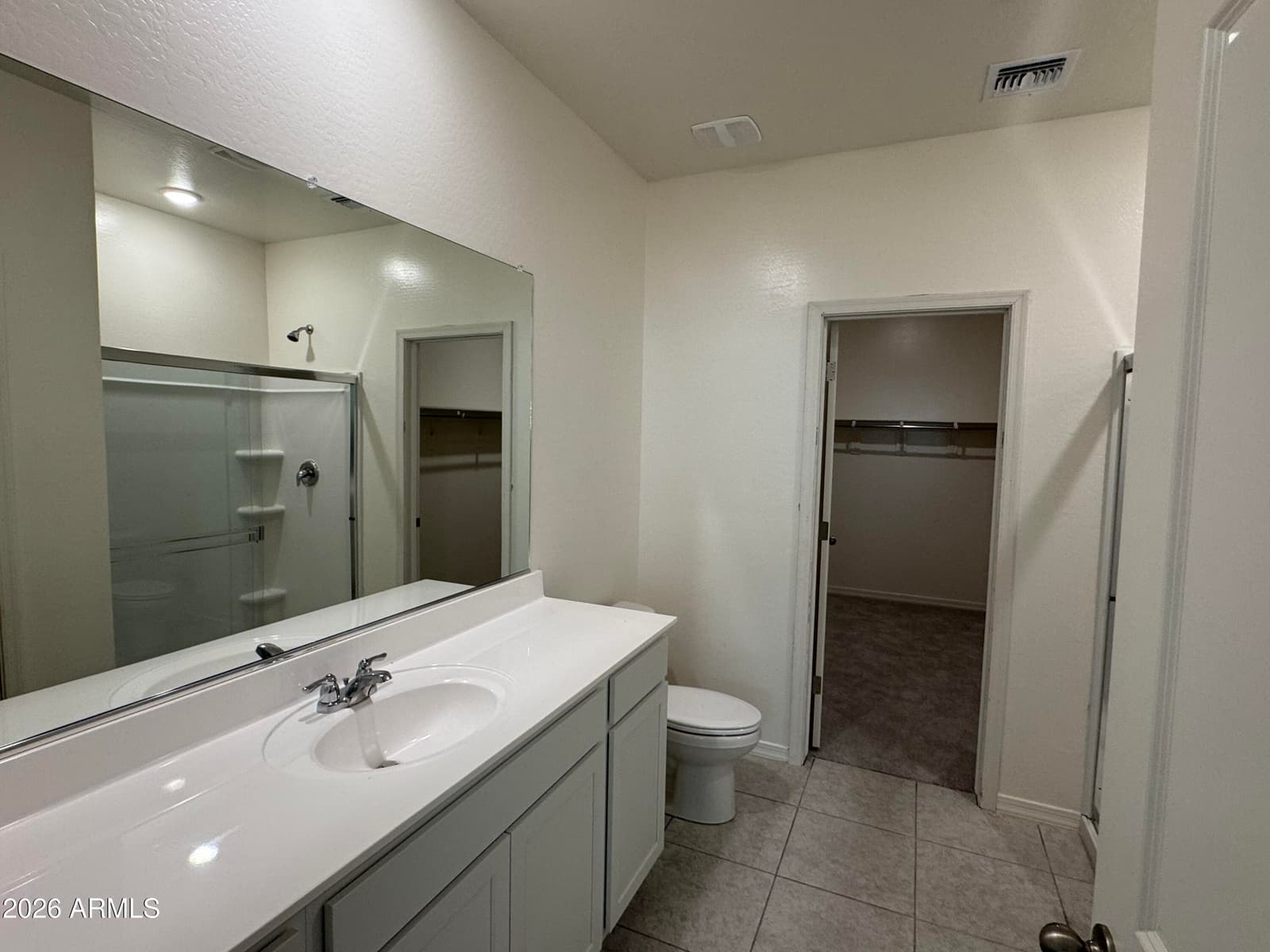 10219 W Devonshire Avenue, Phoenix, AZ 85037 — photo 4 of 8