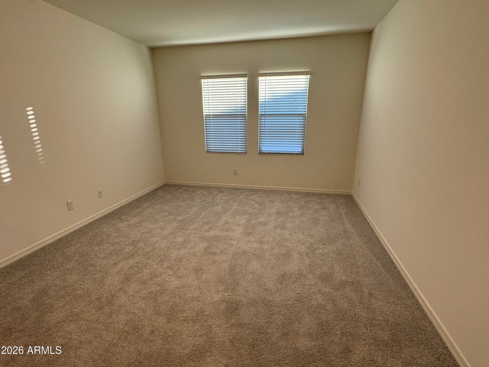 10219 W Devonshire Avenue, Phoenix, AZ 85037 — photo 5 of 8