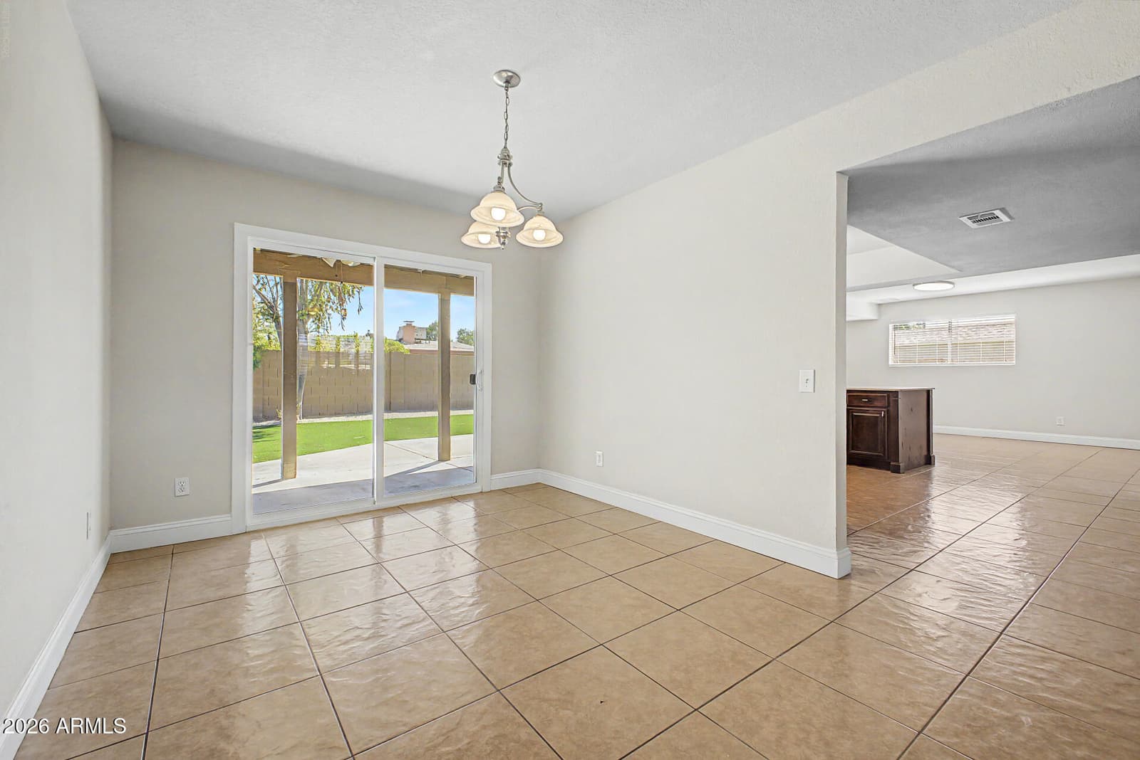 5109 E Laurel Lane, Scottsdale, AZ 85254 — photo 8 of 31