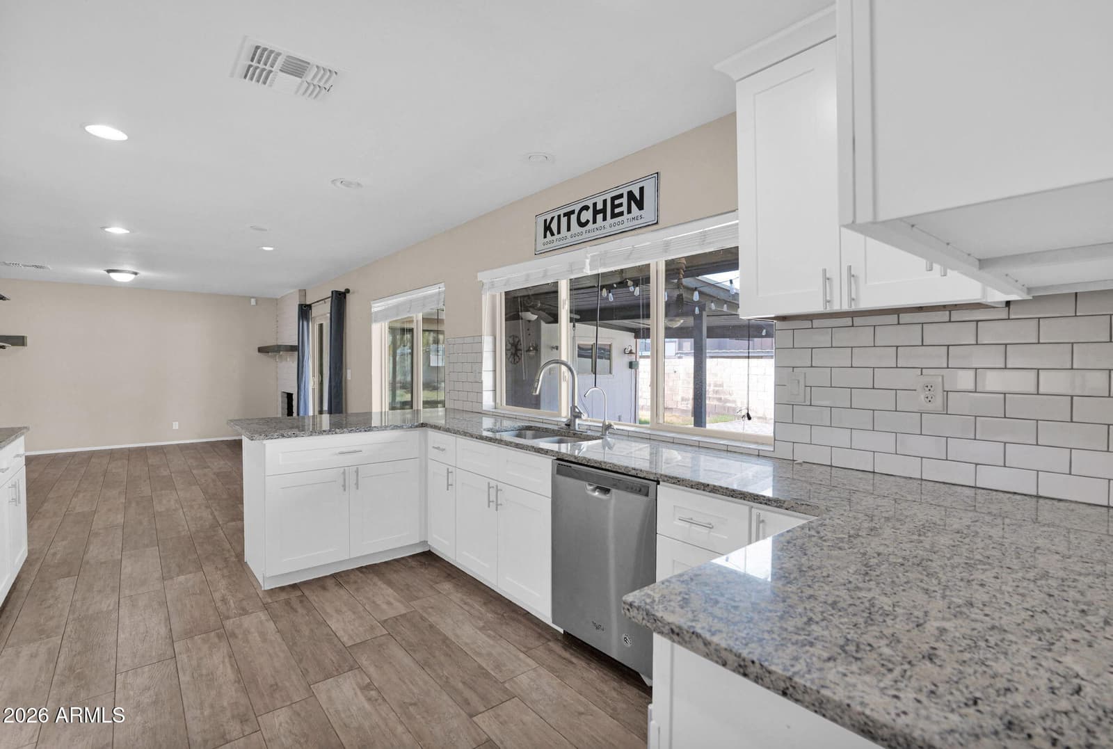 604 W Plata Avenue, Mesa, AZ 85210 — photo 12 of 29