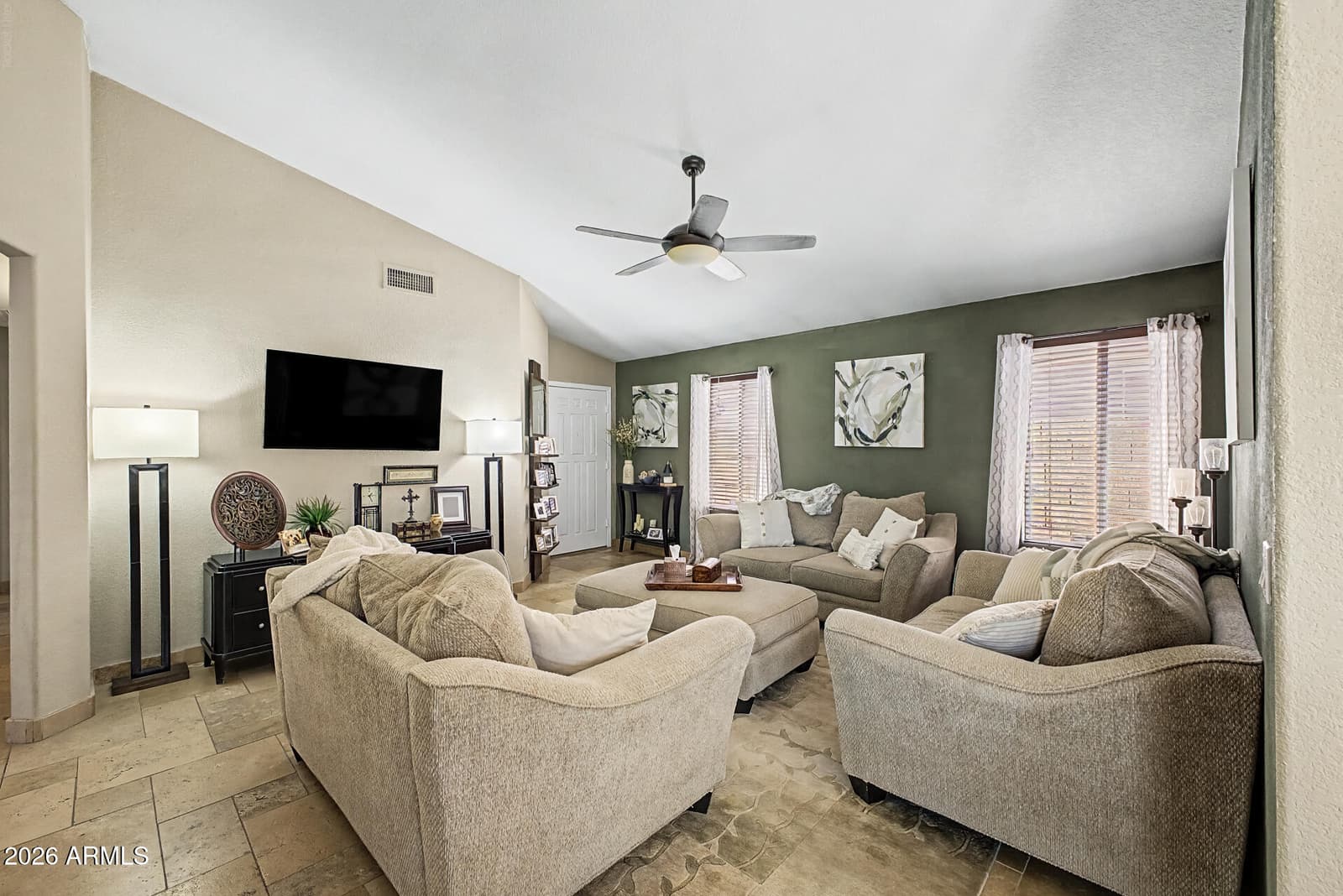 173 W Smoke Tree Road, Gilbert, AZ 85233 — photo 8 of 44