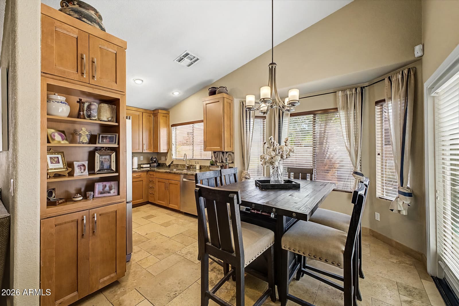 173 W Smoke Tree Road, Gilbert, AZ 85233 — photo 12 of 44