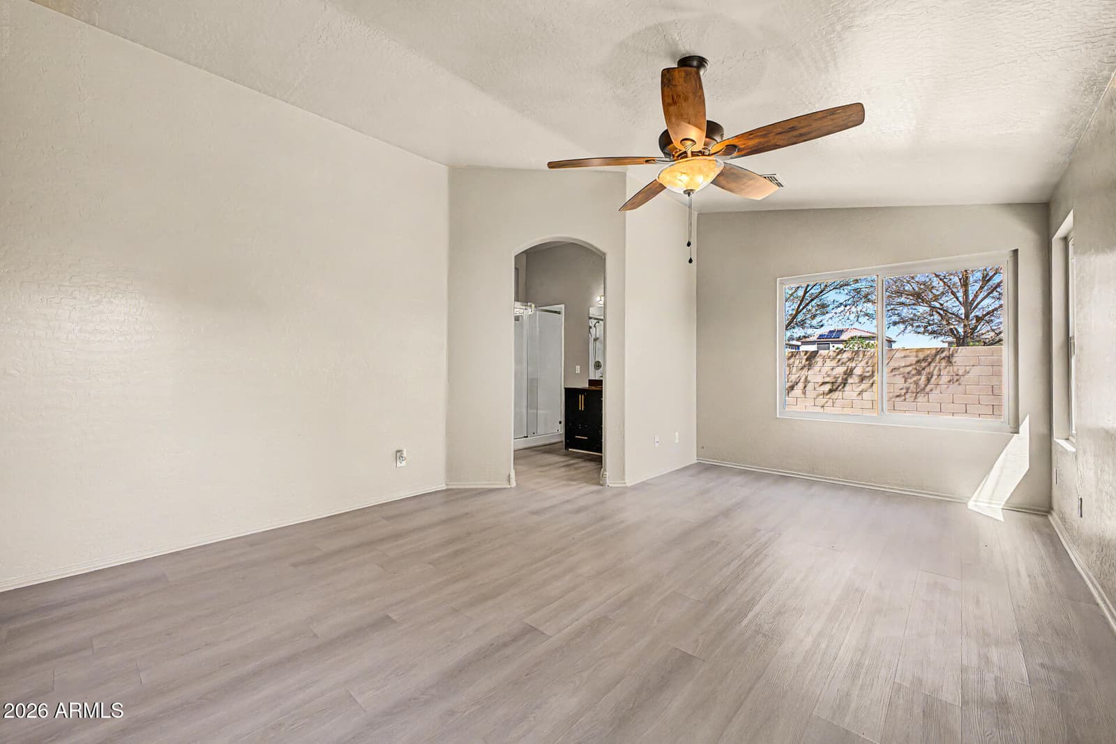 5409 S 15th Way SE, Phoenix, AZ 85040 — photo 8 of 28