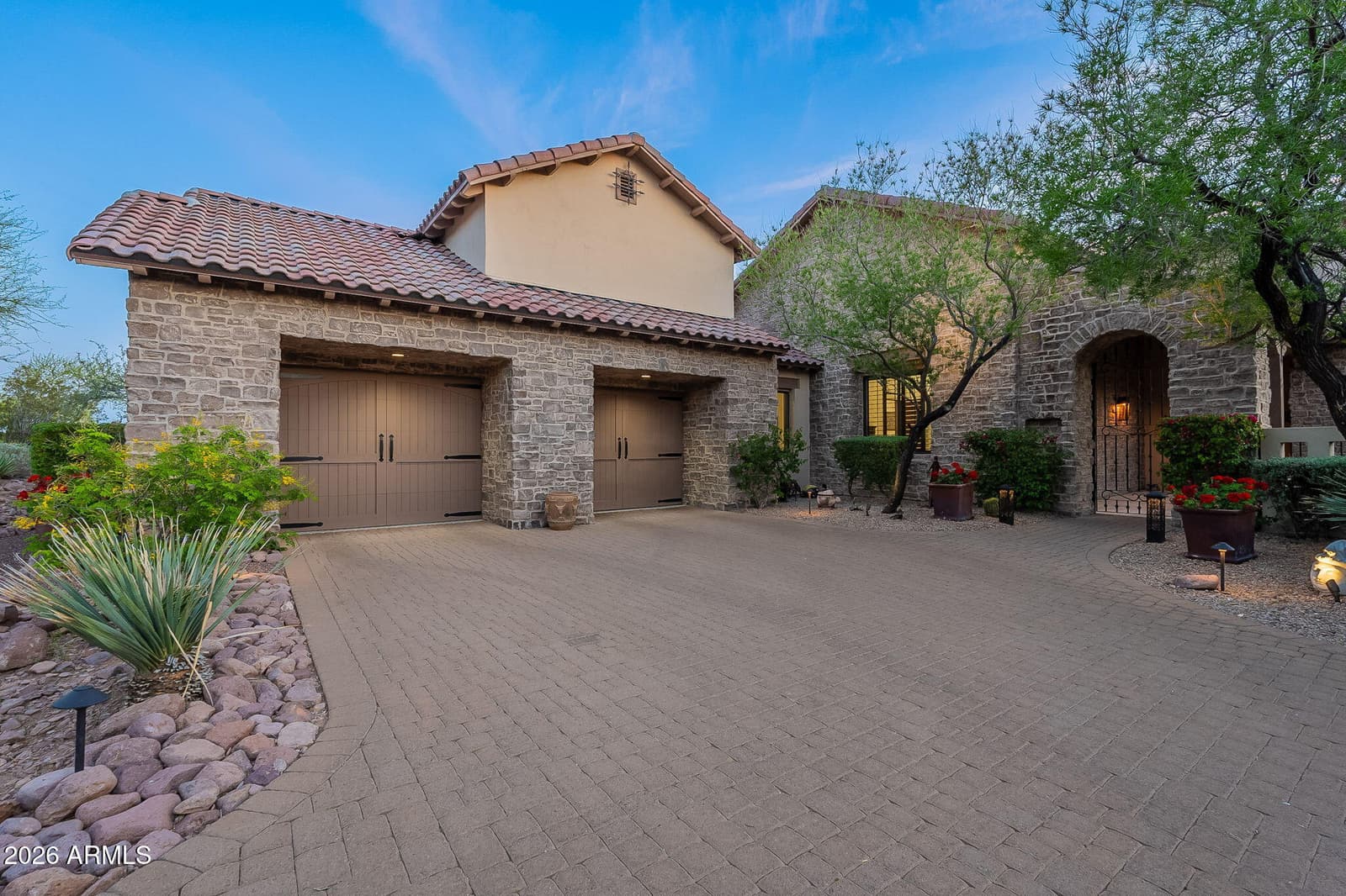 2560 S Geronimo Head Trail, Gold Canyon, AZ 85118 — photo 4 of 87