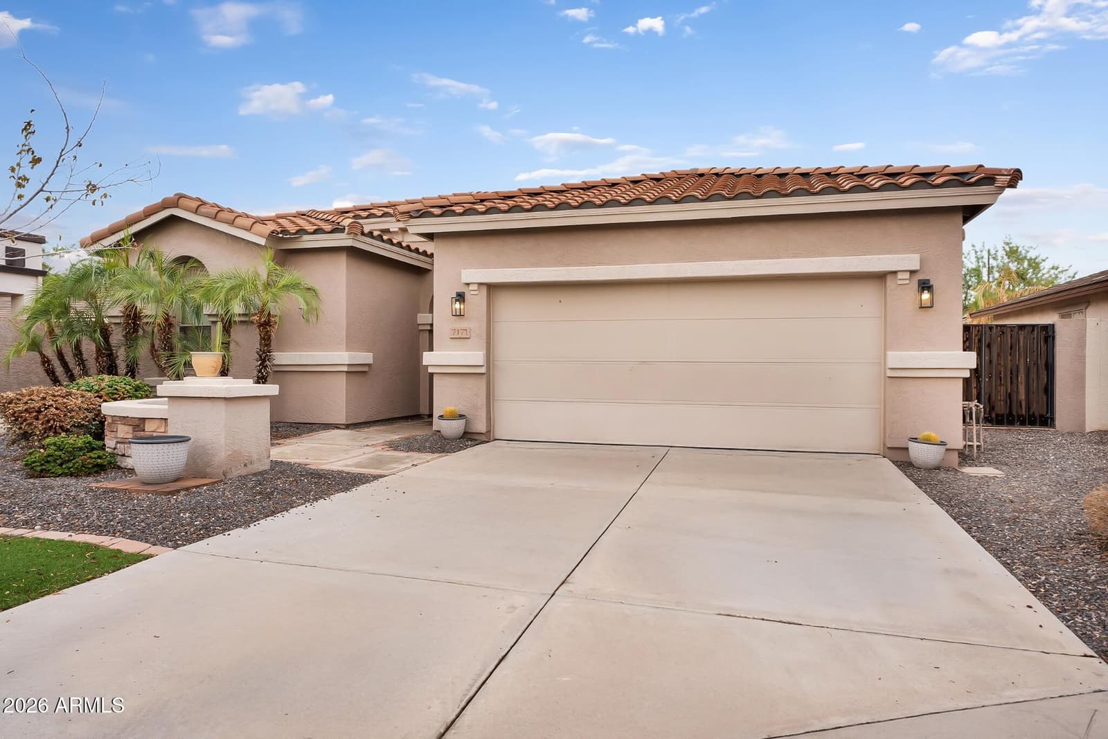 7171 S Sinova Court, Gilbert, AZ 85298 — photo 2 of 34