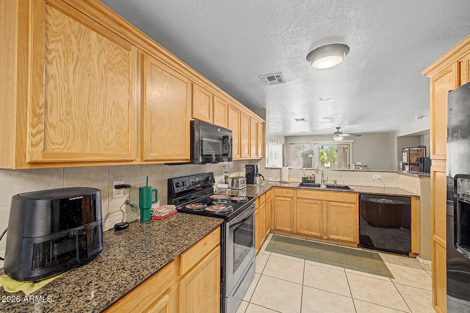 3530 W Saint Charles Avenue, Phoenix, AZ 85041 — photo 13 of 48