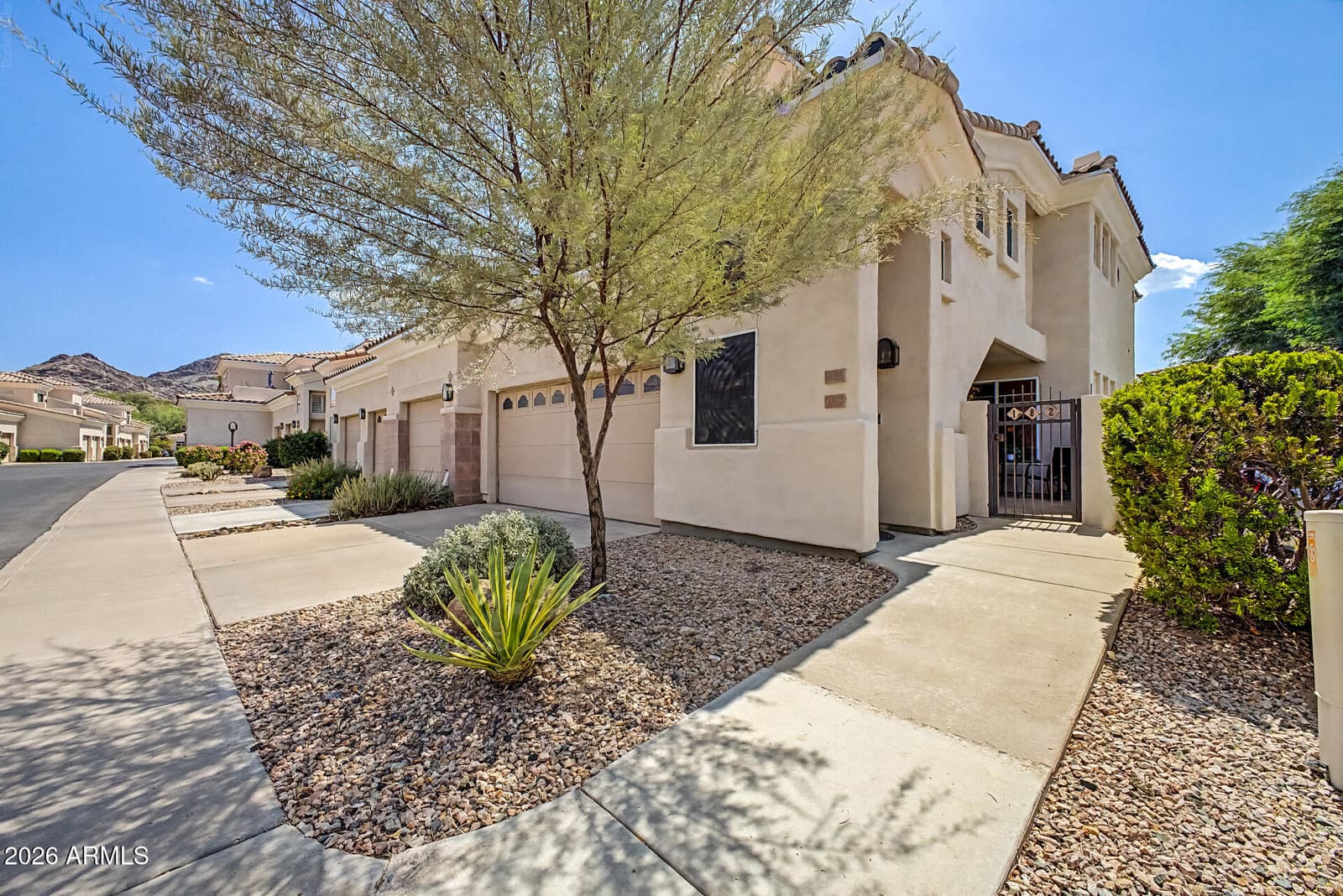 1747 E Northern Avenue 182, Phoenix, AZ 85020 — photo 1 of 44