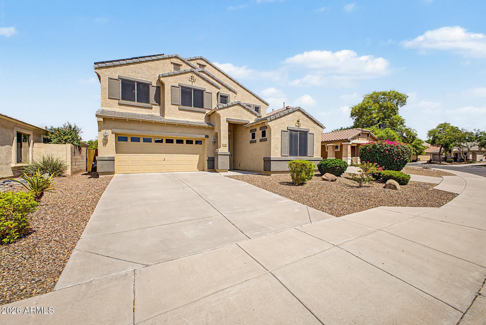 2740 E Quiet Hollow Lane, Phoenix, AZ 85024 — photo 6 of 44
