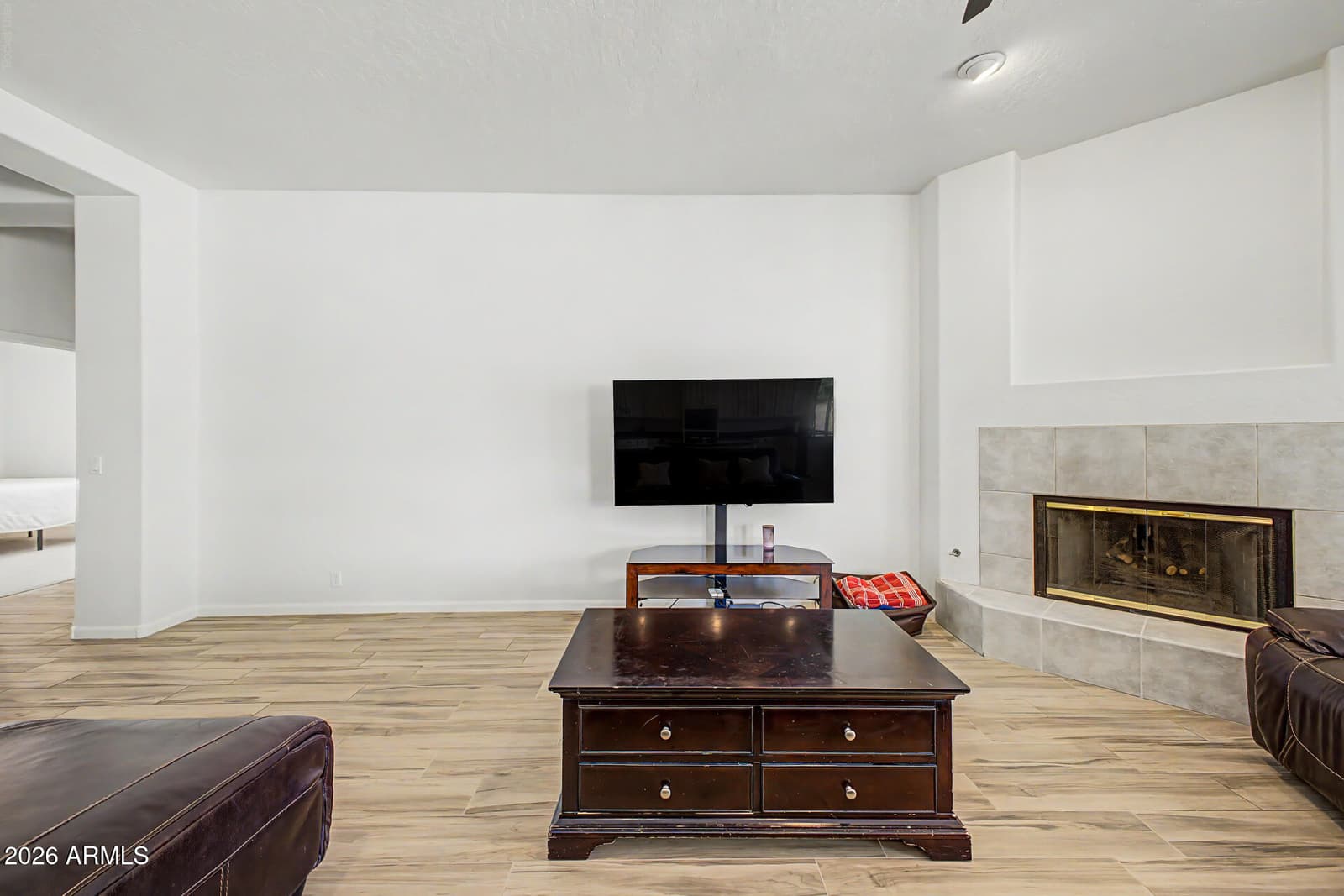 5504 E Via Montoya Drive, Phoenix, AZ 85054 — photo 11 of 36
