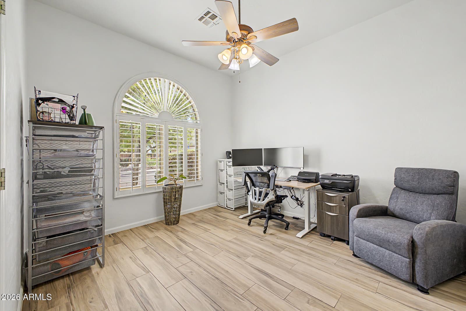 5504 E Via Montoya Drive, Phoenix, AZ 85054 — photo 17 of 36