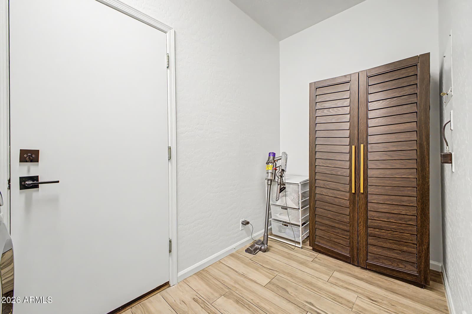 5504 E Via Montoya Drive, Phoenix, AZ 85054 — photo 32 of 36