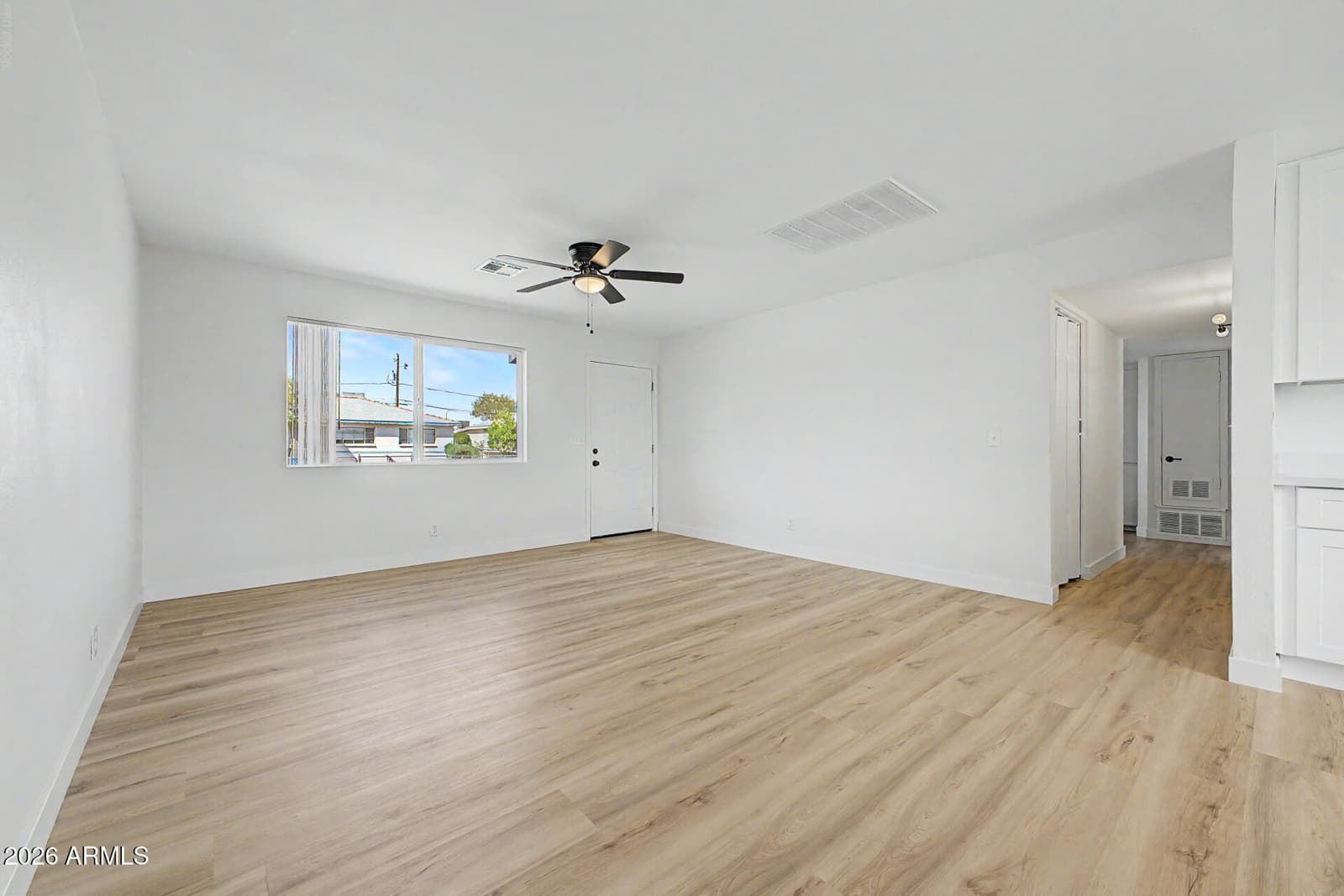 3123 W Windrose Drive, Phoenix, AZ 85029 — photo 9 of 28