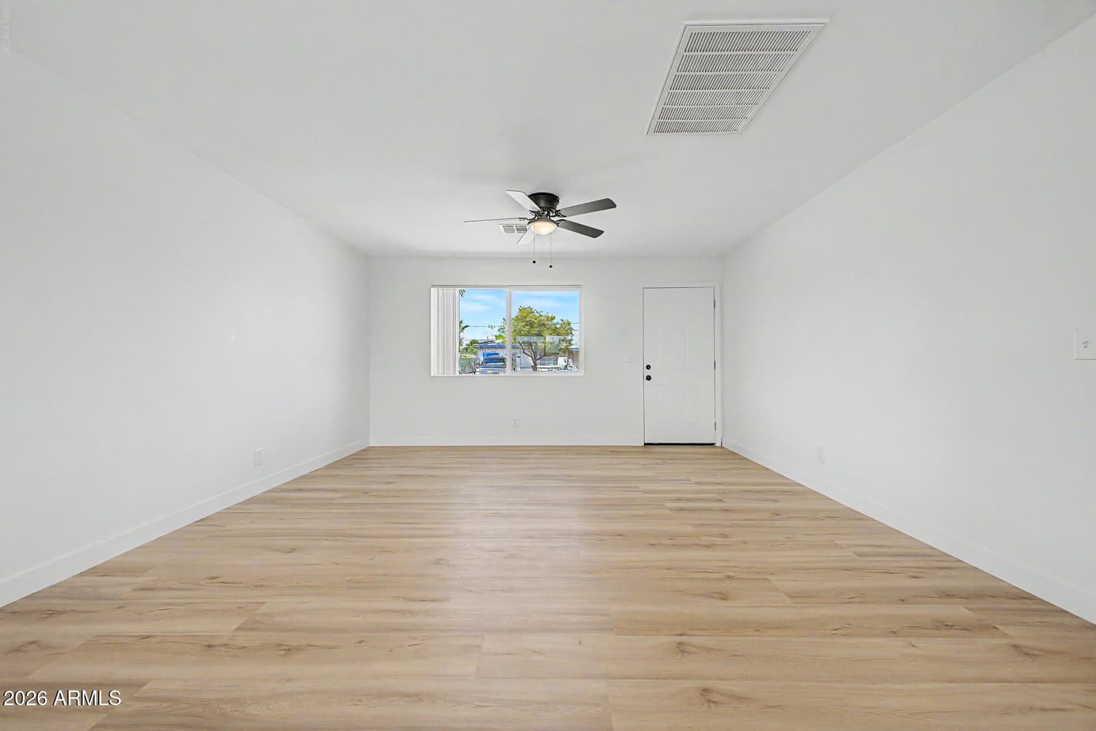 3123 W Windrose Drive, Phoenix, AZ 85029 — photo 10 of 28