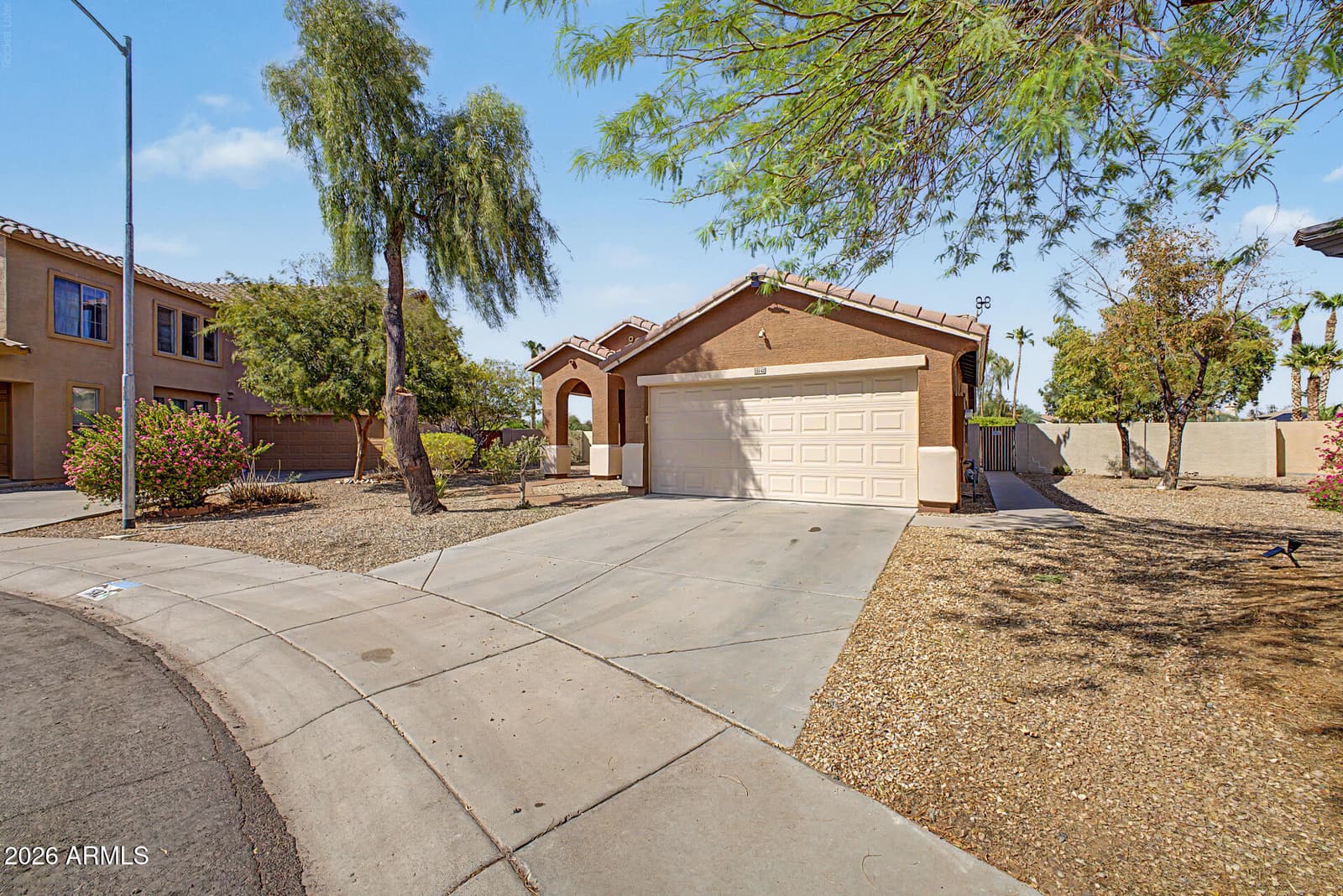 15142 W Smokey Drive, Surprise, AZ 85374 — photo 10 of 43